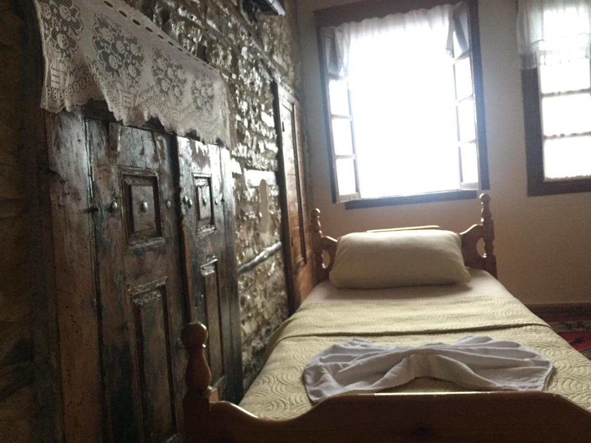 Guest House Salaria Gjirokastër Extérieur photo
