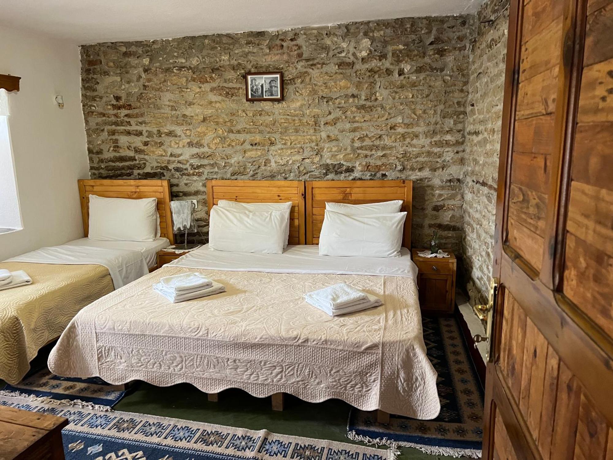 Guest House Salaria Gjirokastër Extérieur photo