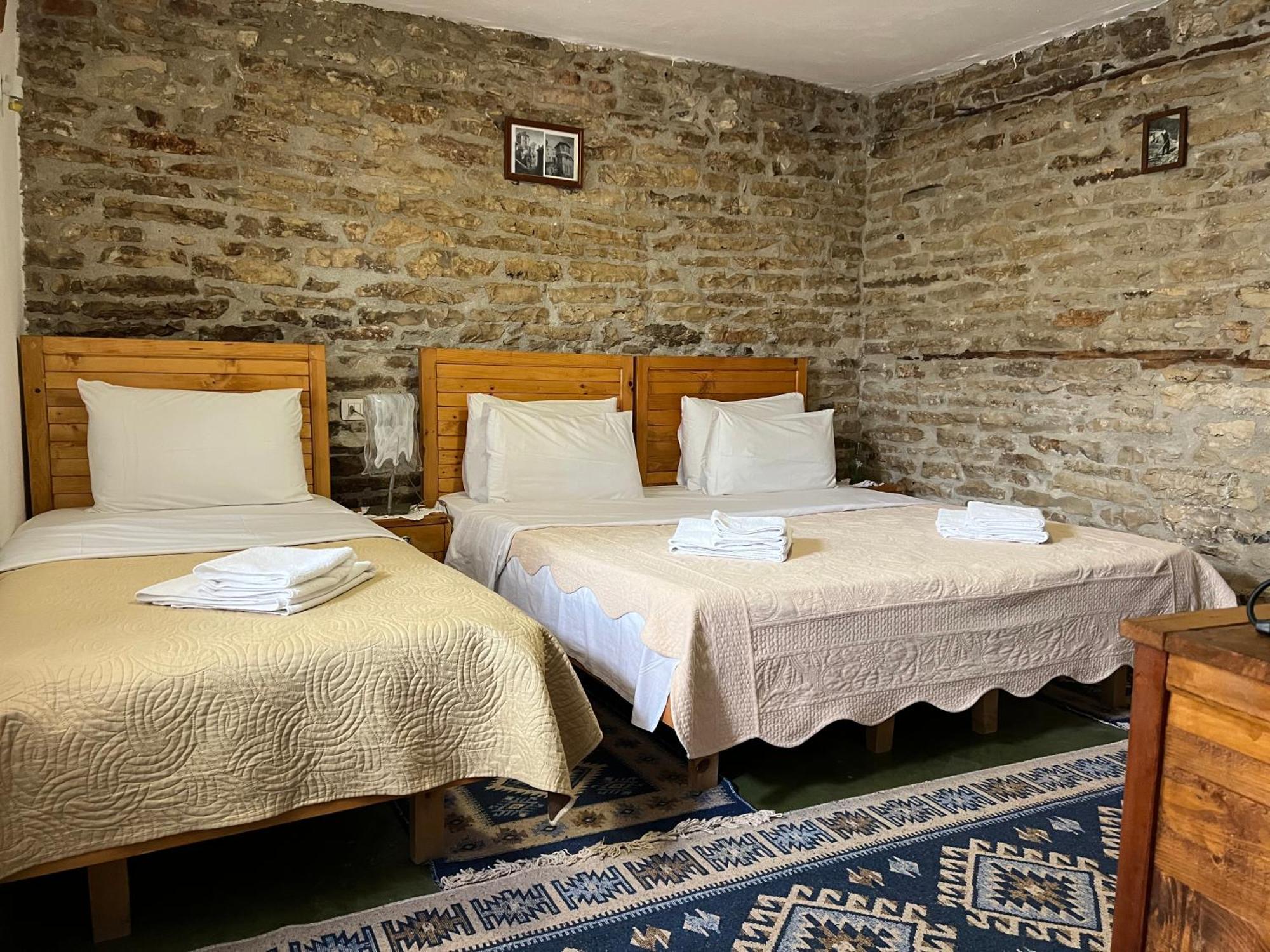 Guest House Salaria Gjirokastër Extérieur photo
